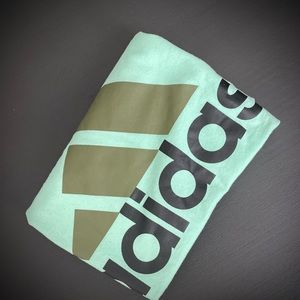 Adidas Tee. Large Youth. 100% Cotton